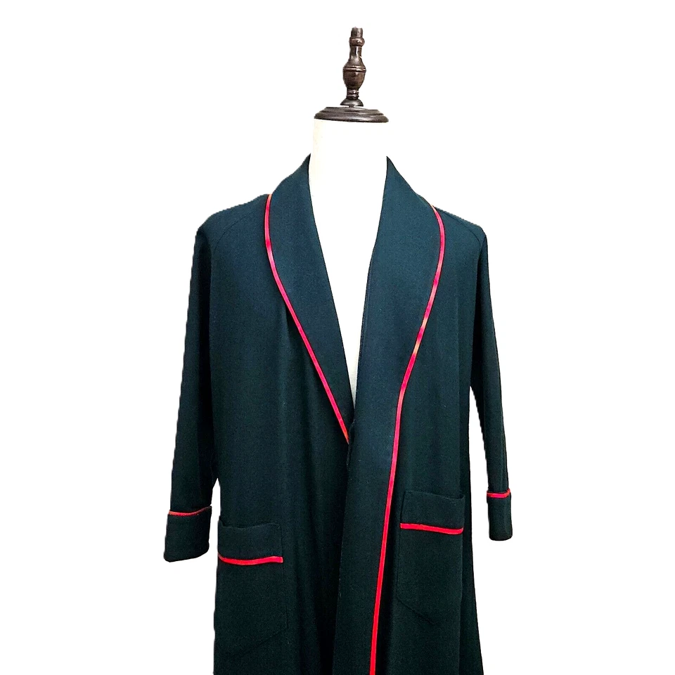 Bata de lana verde vintage años 40 50 Bambergers chaqueta para fumar ropa de salón Inglaterra Foto 2 de 4
