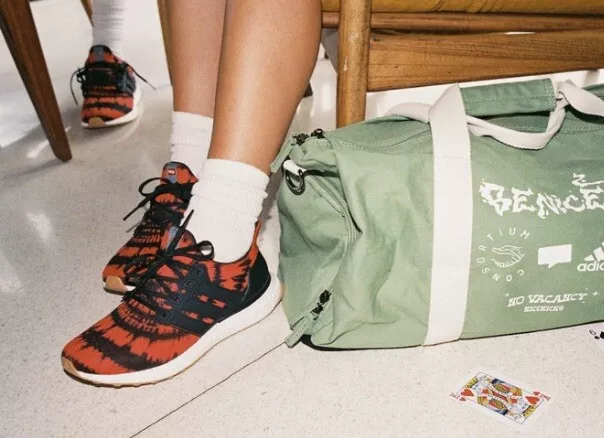 adidas ultra boost x Nice Kicks x Pharrell Willians homme taille 11,5 « Pas de vacance »