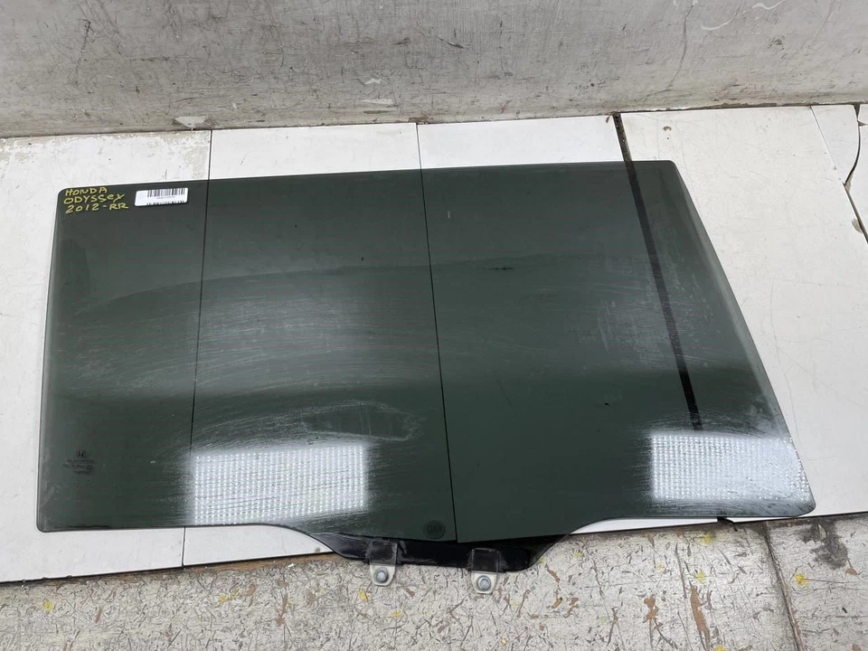 Honda Odyssey 2012 puerta trasera derecha del lado del pasajero ventana vidrio OEM+ Foto 3 de 4