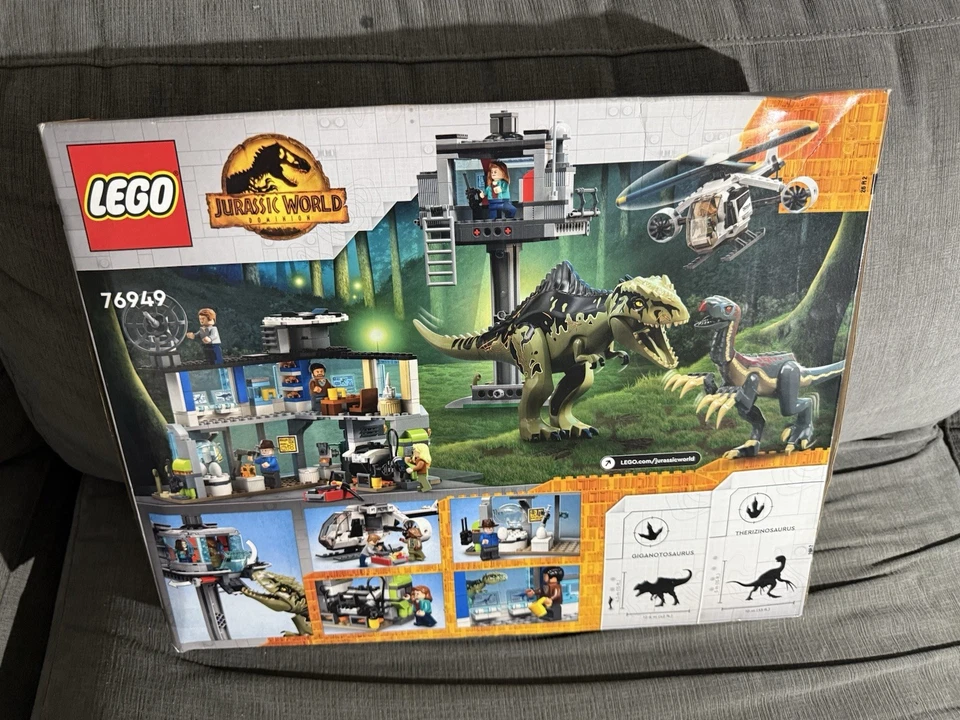 LEGO Jurassic World: Giganotosaurus & Therizinosaurus Attack (76949) Nuevo Precintado Foto 2 de 2