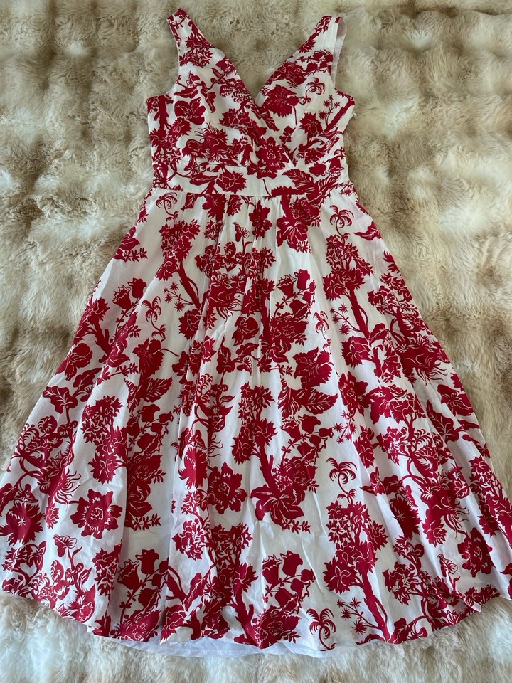 Women’s White & Red Floral V-Neck Sleeveless Fit & Flare Midi Dress 8