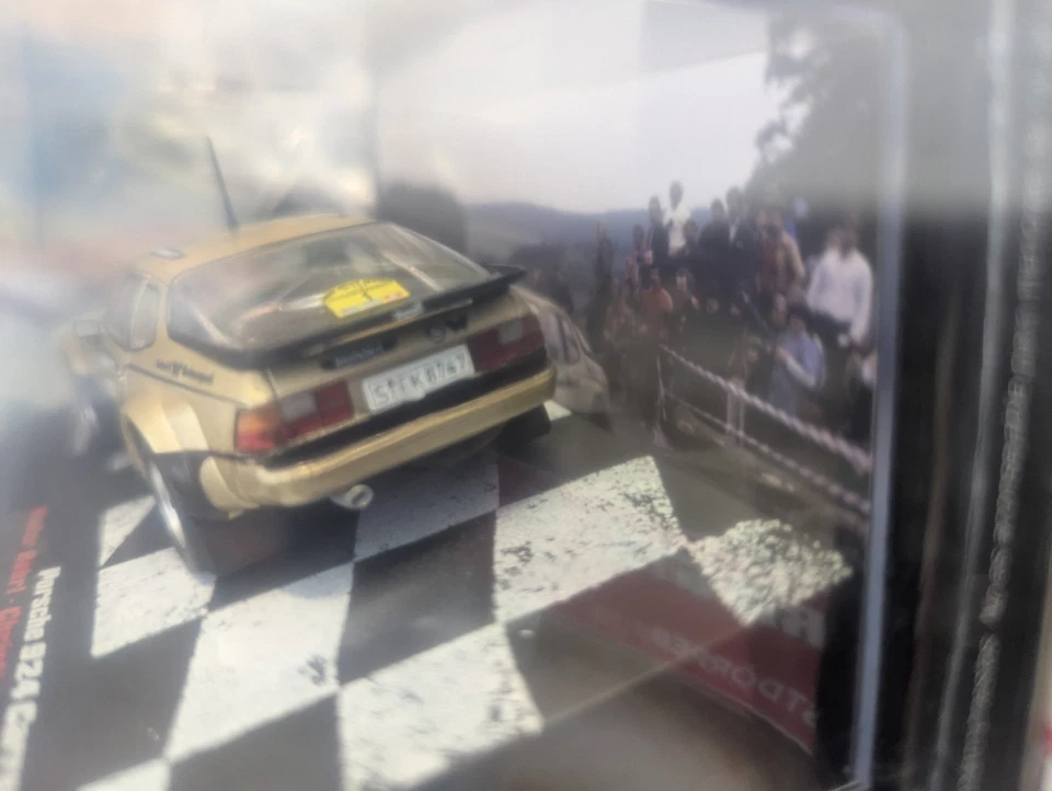 Porsche 924 Carrera GTS - Le leggende del Rally - Uscita n 32 - 1:43 Auto Rally - Immagine 4 di 4