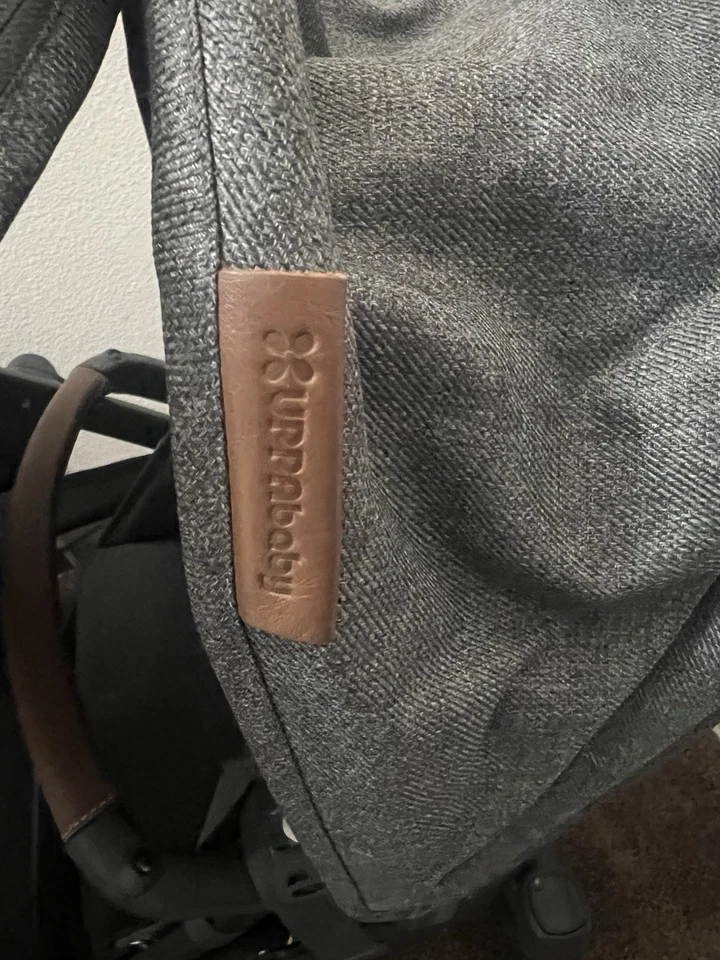 The Weels Are Clean - Image 4 of 4