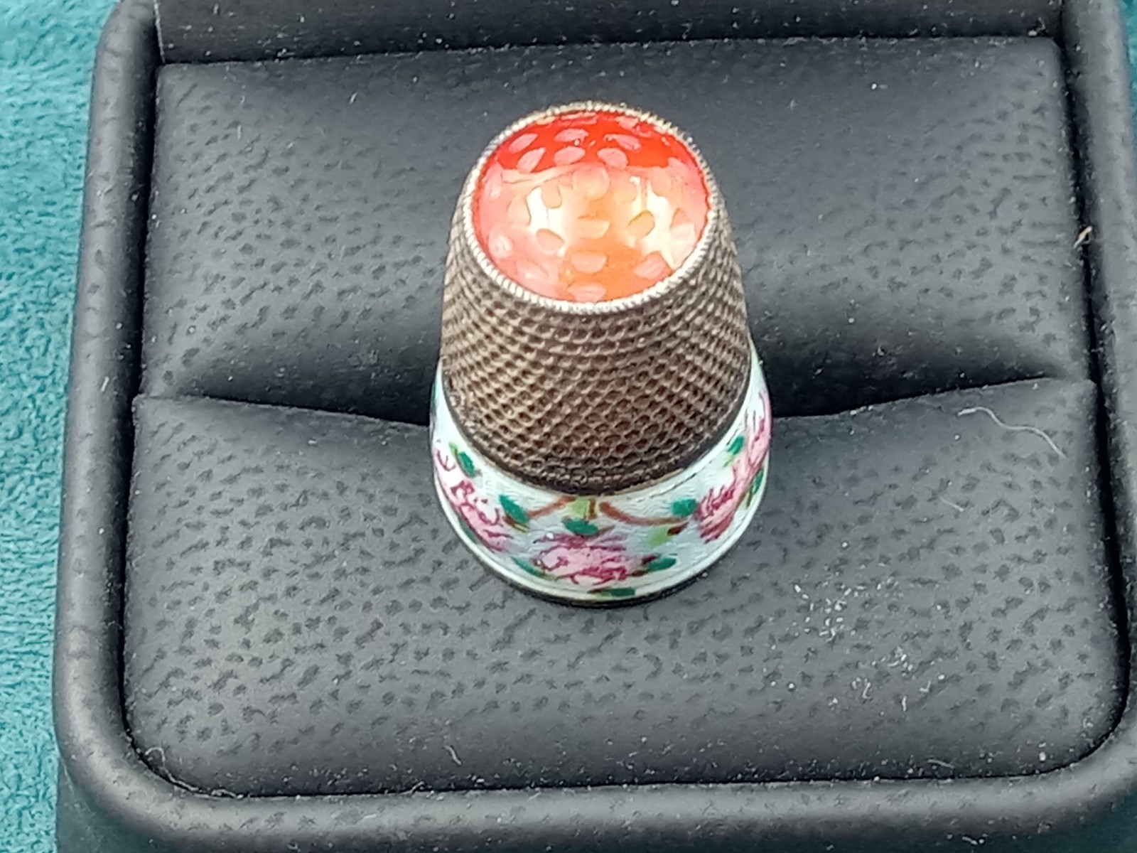 Sterling Silver Thimble w. Flower Themed Enamel Band at Bottom