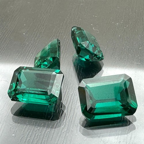 4 pcs LAB CREATED BIRON 8.50 ct ZAMBIAN GREEN EMERALD OCTAGON CUT LOOSE GEMSTONE - Picture 2 of 3