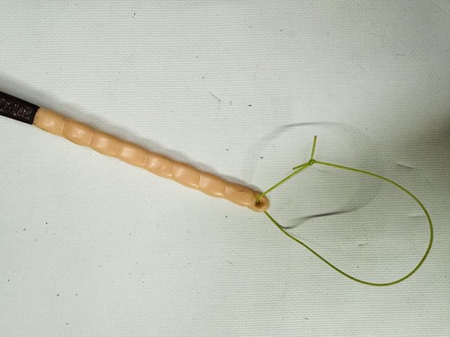 1970s Vintage A Genuine Bear Ass Scratcher Plastic Back Scratcher Gift Novelty f - Picture 4 of 5