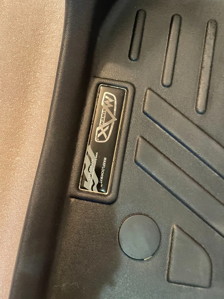 2018-2020 Chevrolet Traverse SMARTLINER Custom Floor Mats 1st Row Liner Front ma - Image 3 of 4