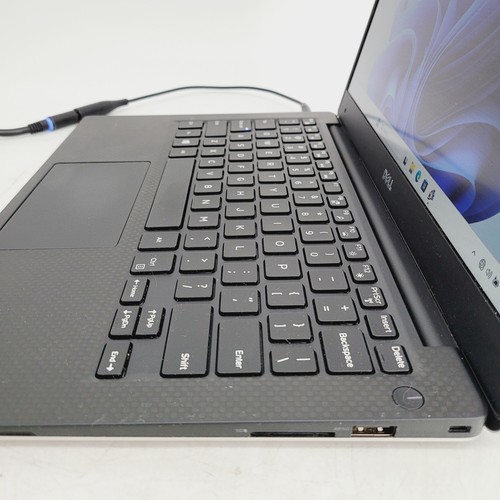 Dell XPS 13 9360 i5 7200U 2,5GHz 8GB RAM 120GB NVMe 13" GRADE C Laptop - LESEN - Bild 7 von 8
