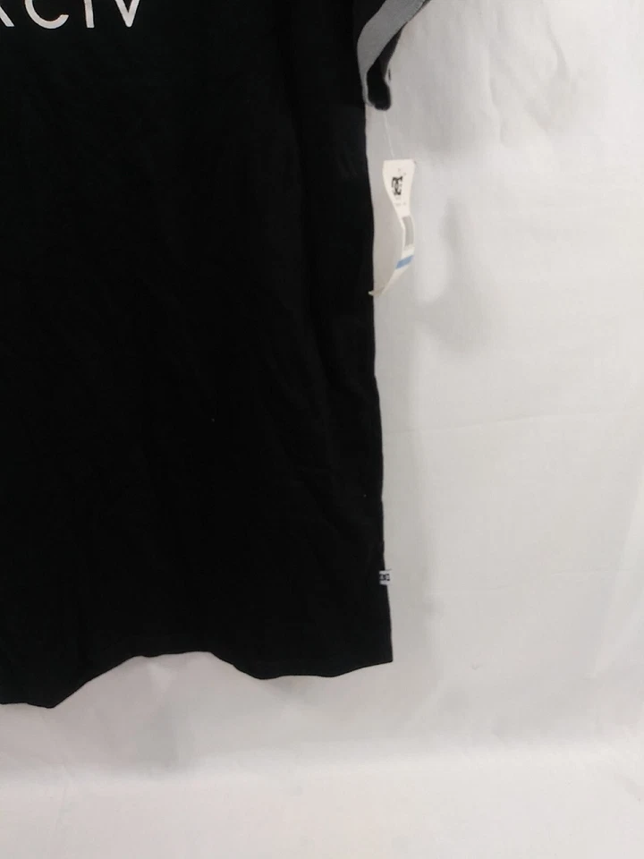 DC Shoes Boys Long Sleeve Logo Tee Shirt Black Red Gray Youth XL (18-20) NWT - Image 4 of 4