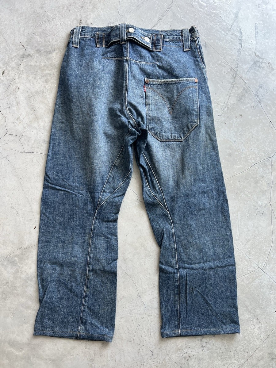 Vintage Levis Engineered Twisted Jeans Buckle Back Tag W32 Actual
