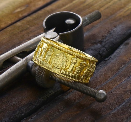 Massiver 14 Karat Gold Mittelalter Schlachtfeld Ring, 10 mm Gold Herren Ehering - Bild 4 von 9