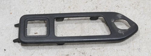 VW Passat 35i Limo Bj 88 Abdeckung Blende Rahmen Tür Griff vor LINKS 101119-F329