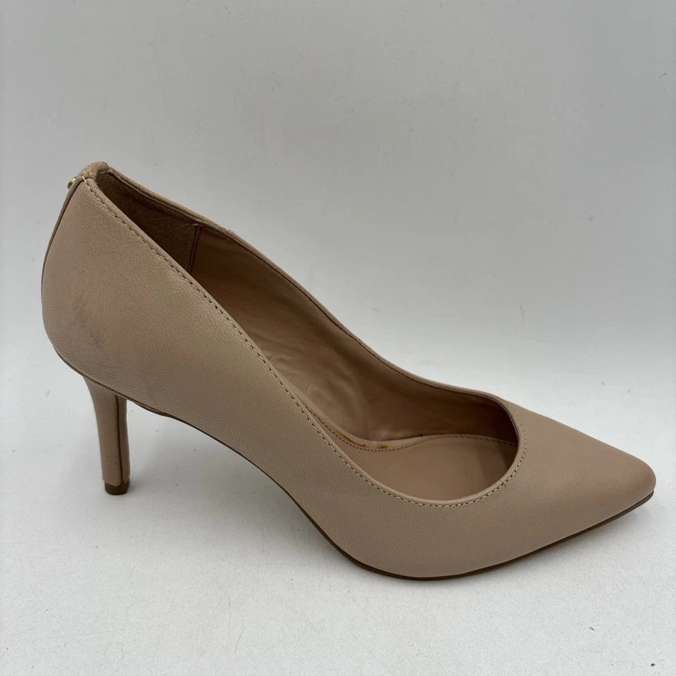 Женские кожаные туфли-лодочки BCBGENERATION Marci без застежек с острым носком размер 6,5 - Изображение 2 из 4