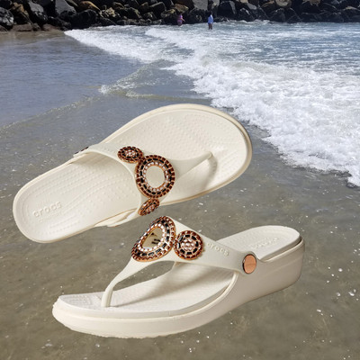 NWT CROCS Sanrah Diamante Women Wedge Flip Flop Sandals Oyster/Rose Gold Size 11 | eBay