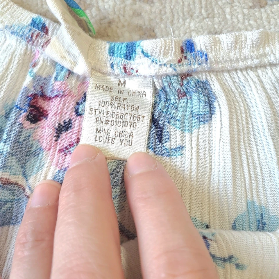 Mimi Chica Romper Low High Hem Floral Size Med 100% Rayon - Image 4 of 4