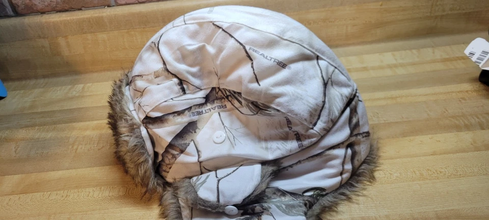 Real Tree Hot Shot Brown Faux Fur buckle Thinsulate Lined Tree Warm Bomber Hat - Image 3 of 4