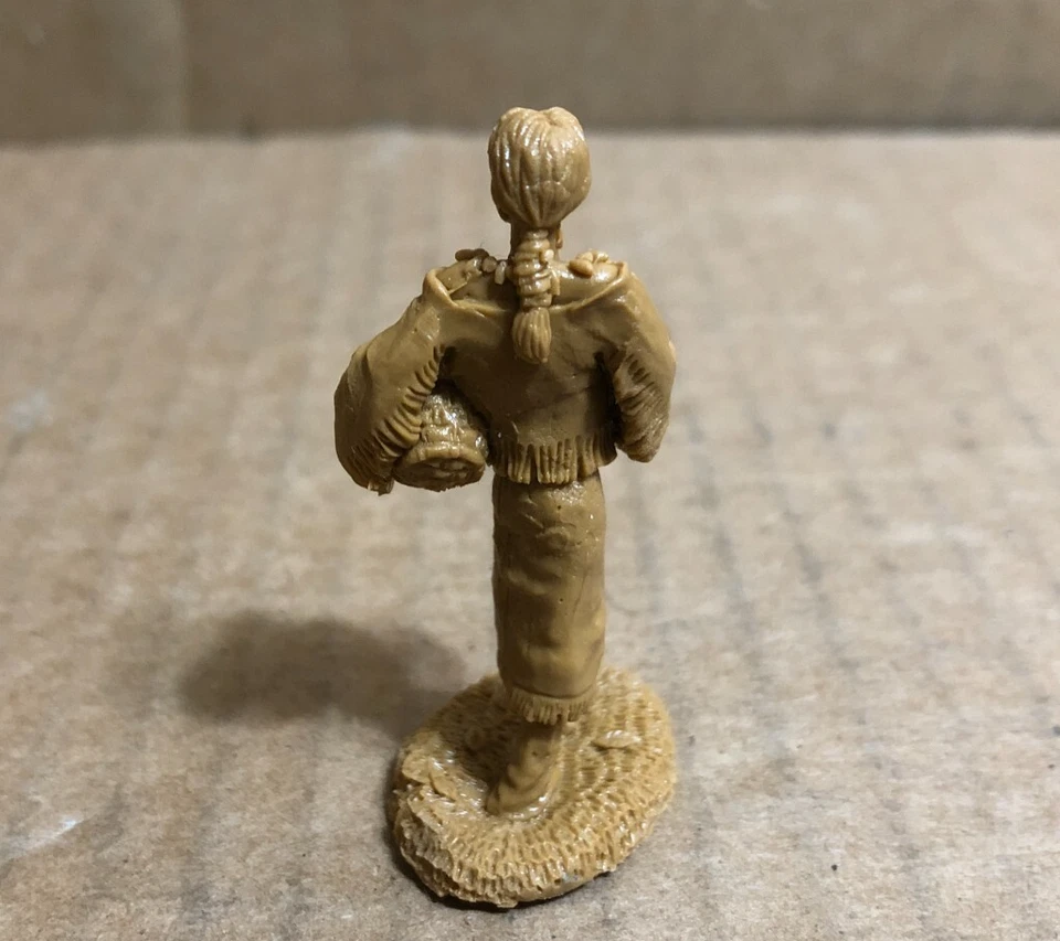 Barzso Reissues Native American Camp Woman with Food Basket 54mm Resin ** - Image 4 of 4