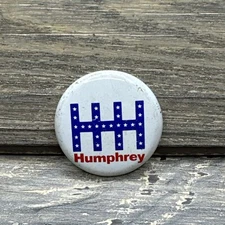 Vintage Pin Round Button White Blue ‘H” Red Humphrey 1”