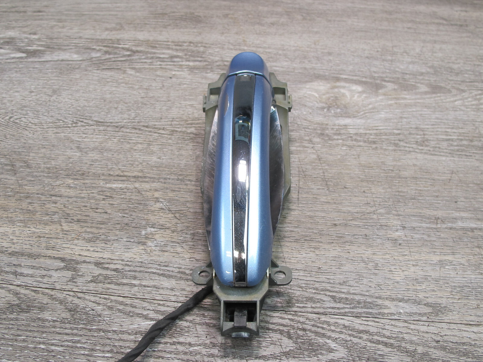 2006-2012 BENTLEY FLYING SPUR FRONT RIGHT PASS SIDE EXTERIOR DOOR HANDLE BLUE