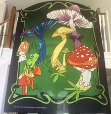VINTAGE 82x94 GLOW IN THE DARK MUSHROOM ARIBOND DESIGNS SHEET/WALL COVERING