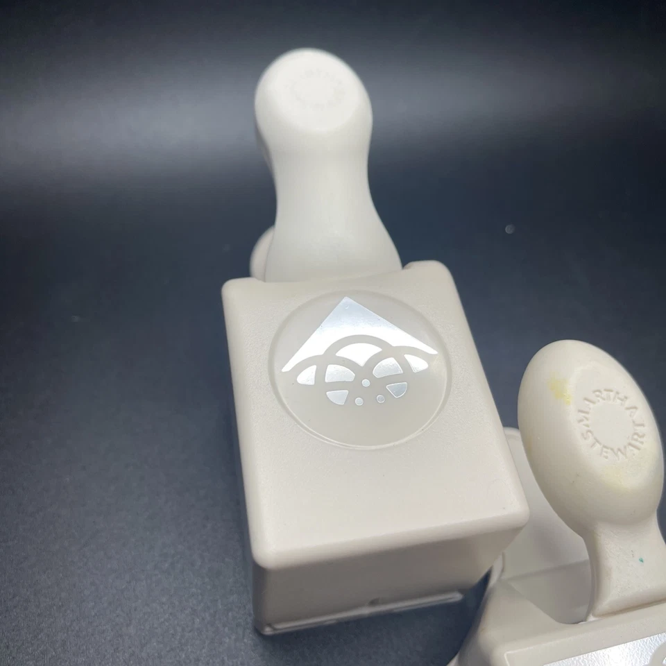 Martha Stewart Swirling Lace Paper Punch Border & Corner EUC - Image 3 of 4