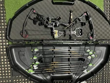Hoyt vector 32  28 inch draw with quiver Compound Hunting Now