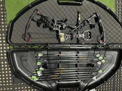 Hoyt vector 32  28 inch draw with quiver Compound Hunting Now