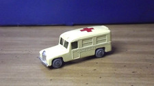 Matchbox Lesney No 14 a Daimler Ambulance VNM to M