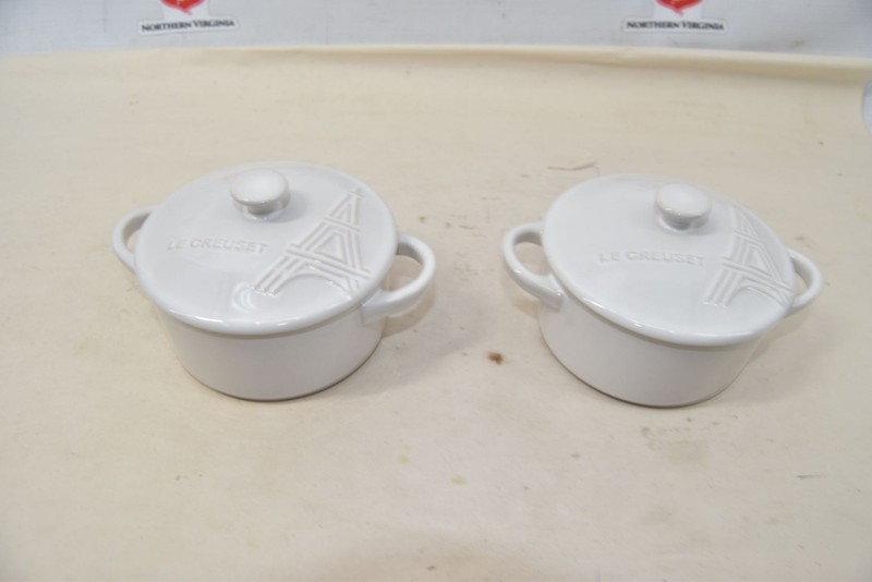 Le Creuset White Round Cocotte NEW (5082A)