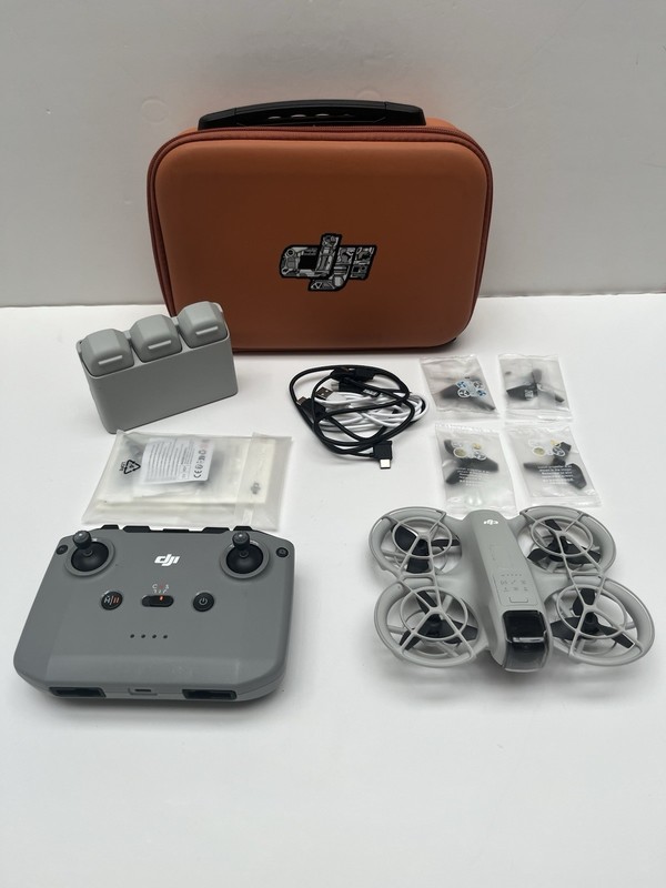 DJI Neo Fly More Combo Drone