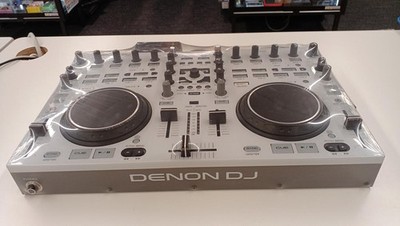 Denon DJ MC3000 MIDI Controller 4-Deck mit Audio Interface Jog Wheels gebraucht