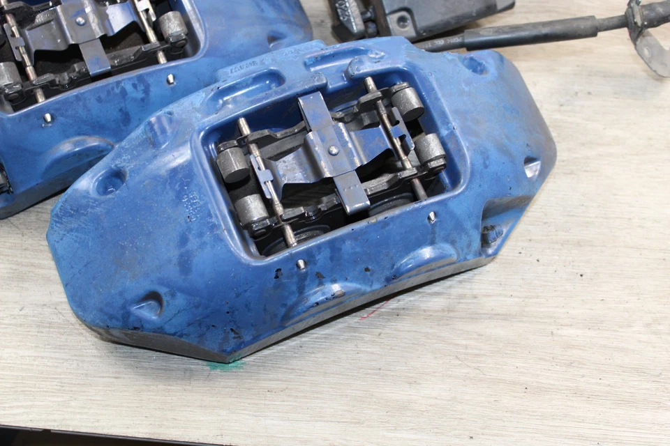 10/14 E70 E71 X6M S63 X5M JUEGO PINZAS DELANTERAS Y TRASERAS M AZUL PASAJERO/CONDUCTOR L/R- Foto 2 de 4