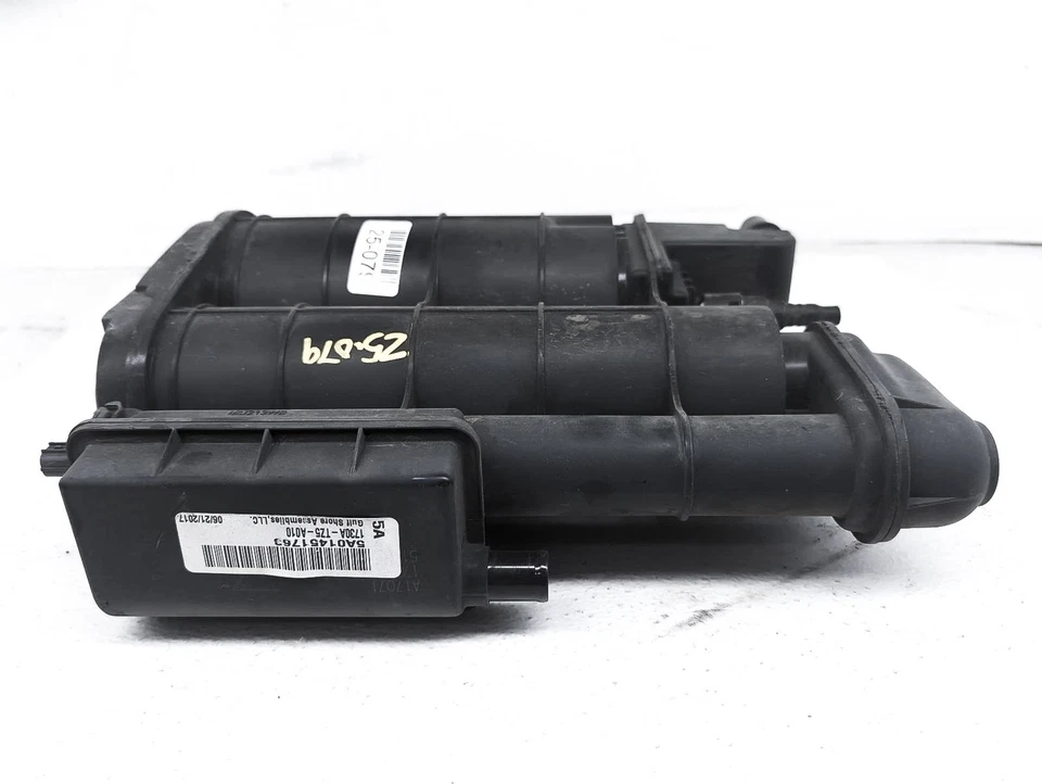 Válvula de detección de fugas de bote de evaporación Acura Mdx 2014-2020 3,5 L 17011-Tz5-A01 Foto 2 de 4