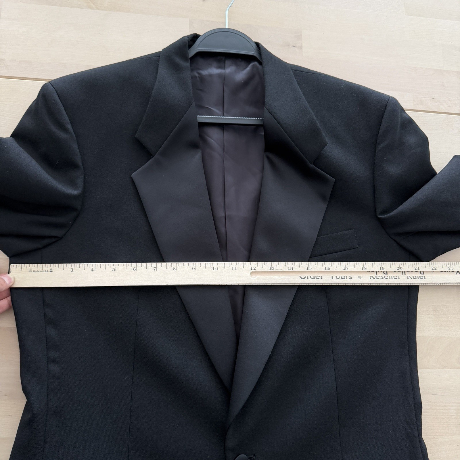 Givenchy Tuxedo Suit Mens 42R Bespoke Black Wool Satin Lapel Pleated Pants USA thumbnail 13