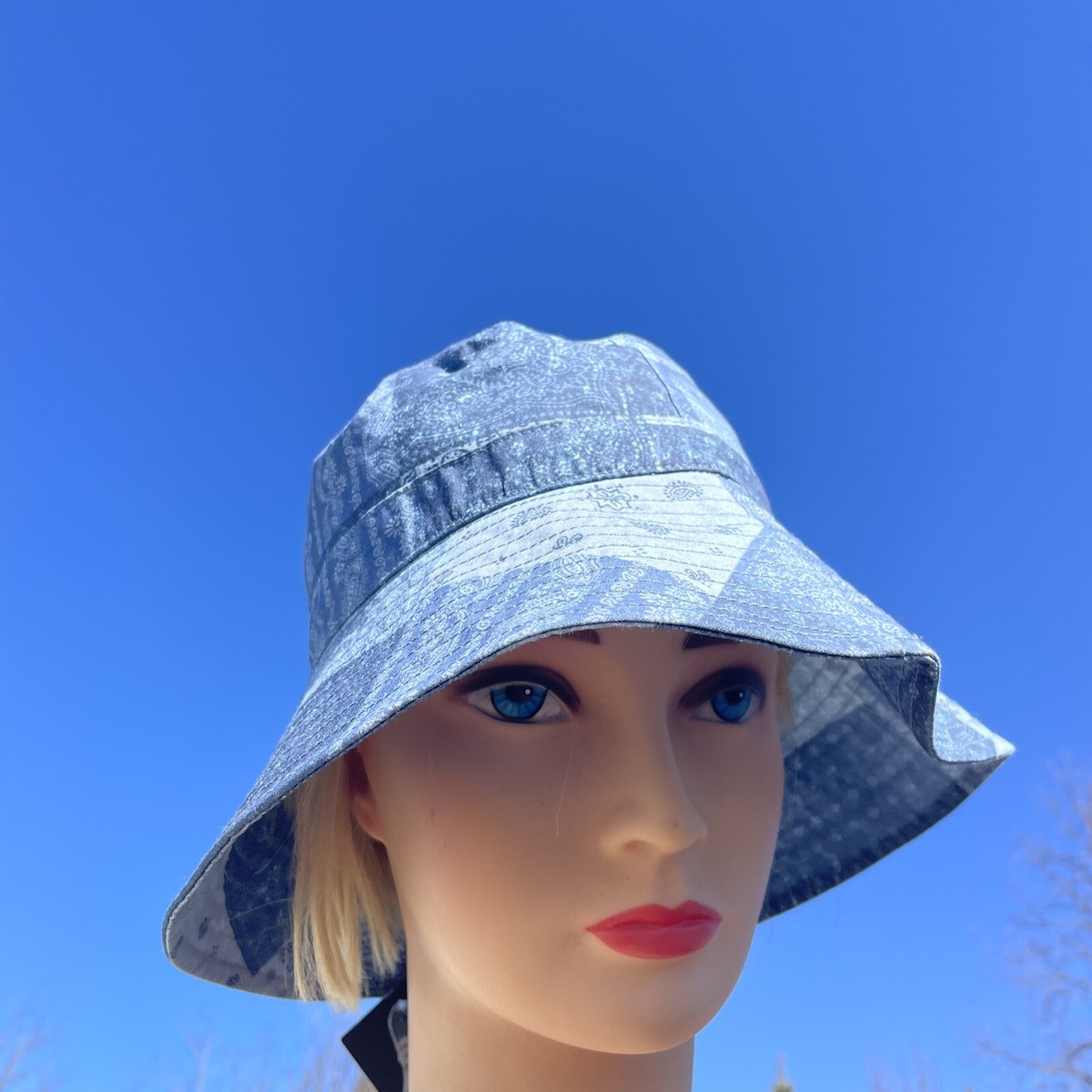 BRAND NEW Art Class Denim Blue Paisley Quilt Bucket Hat One