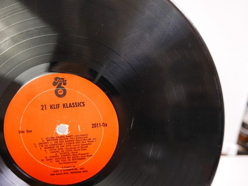 KLIF presents 21 KLIF Klassics Vol 1 Vintage Vinyl Record Kliff Dallas Oak Cliff - Picture 8 of 8