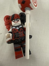 LEGO 70916 - The Batman Movie - Harley Quinn w/ Hammer - Minifig / Mini Figure