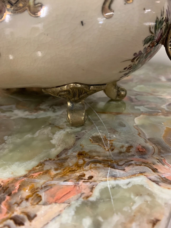 Cuenco decorativo de 4 patas de cerámica y bronce “Dominic” Foto 4 de 4