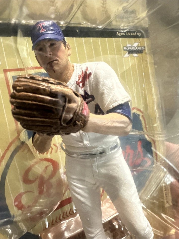 Camiseta sangrienta Nolan Ryan #34 2009 McFarlane Sports Picks Colección Cooperstown Foto 4 de 4