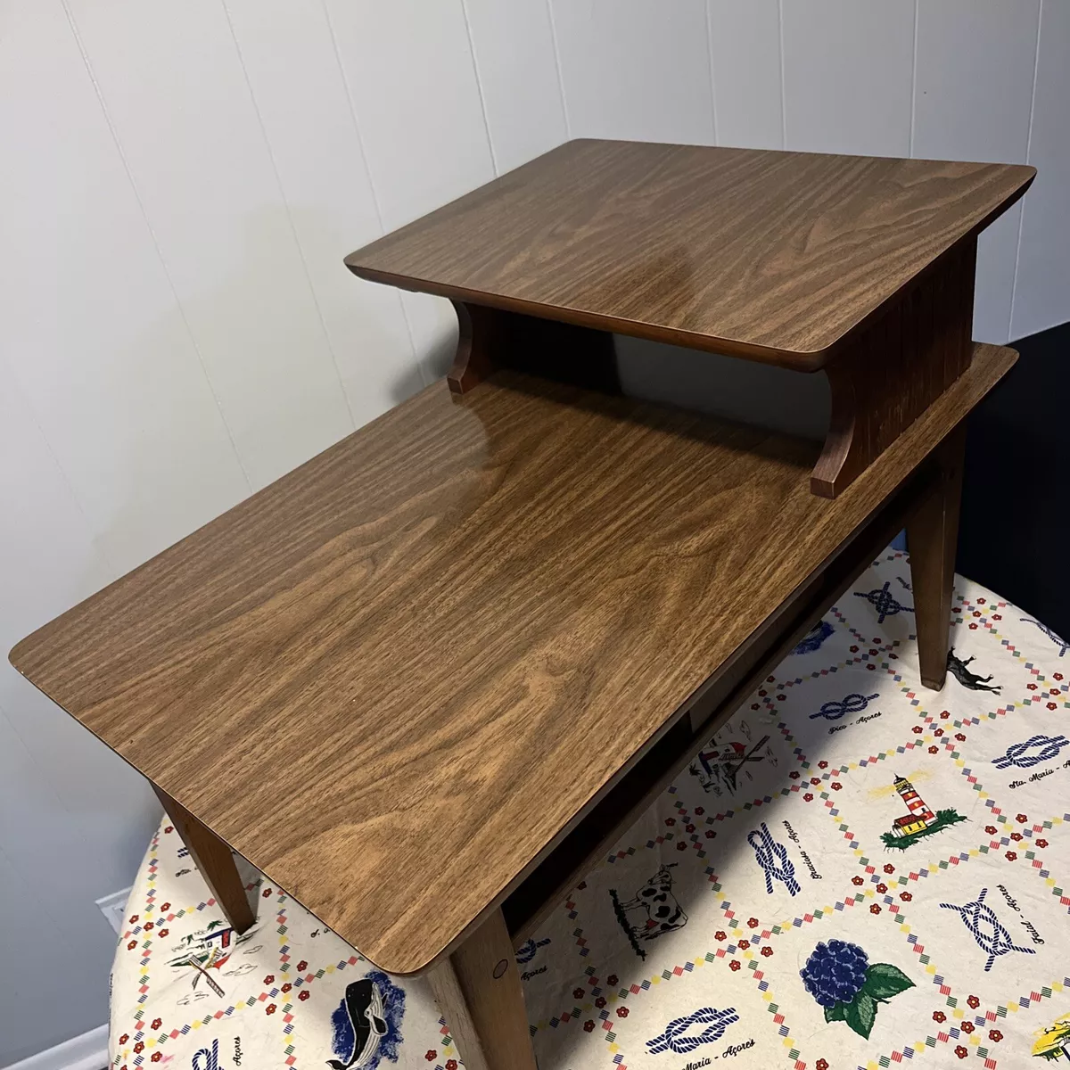 Lane chairside table hot sale