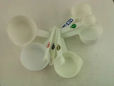 White Measuring Cups  Measuring Spoons Set of 9