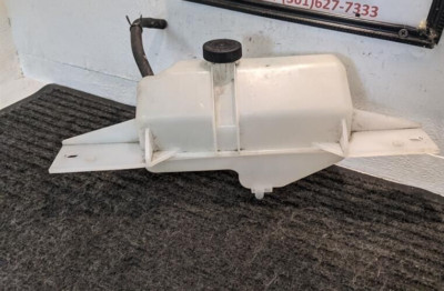 2014-2018 Infiniti Q50 Radiator Coolant Reservoir Overflow Bottle Tank OEM