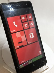 Defektes Nokia Lumia 625 - Schwarz Smartphone