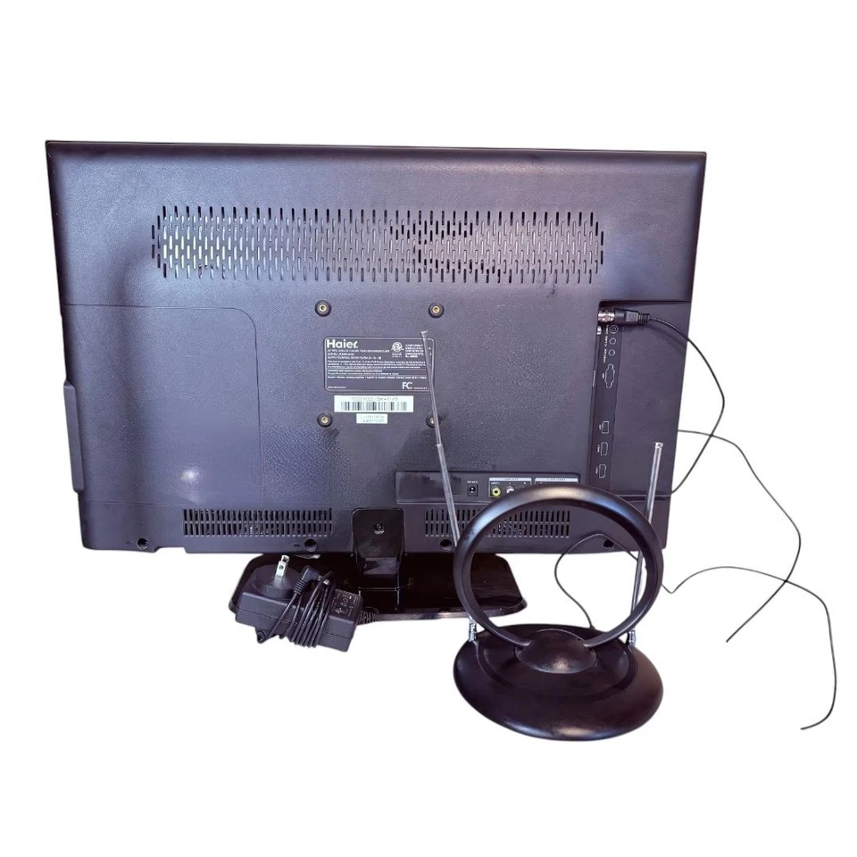 HL19W 19” LCD HDTV Flat Screen Television w/ Antenna & Power Cord - Image 2 of 2