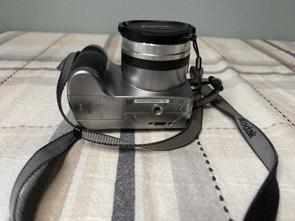 Kodak EasyShare Z740 5.0MP Digital Camera Silver Working | eBay