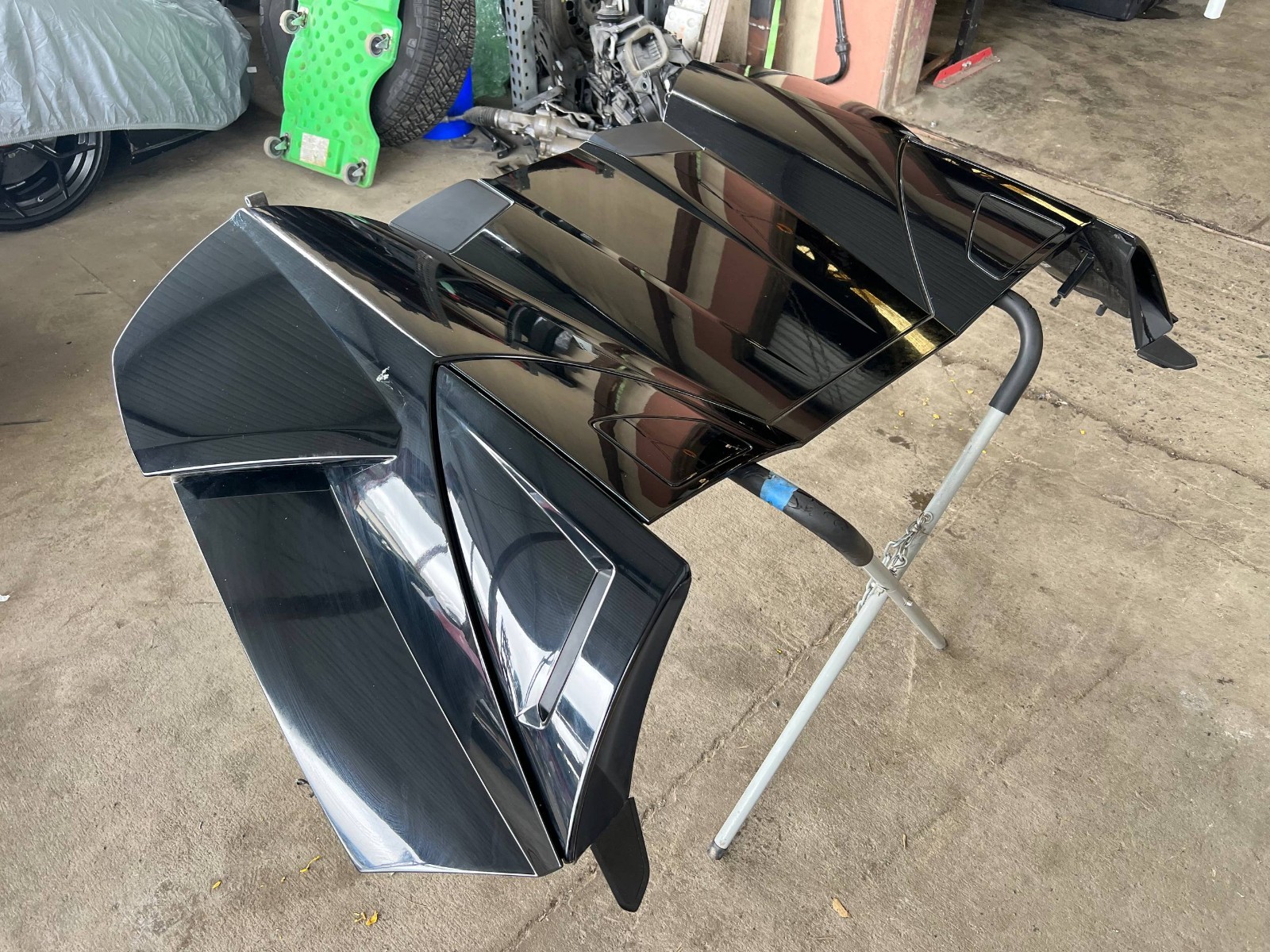 2018 Lamborghini Huracan Spyder Rear Engine Top Cover 9000111291