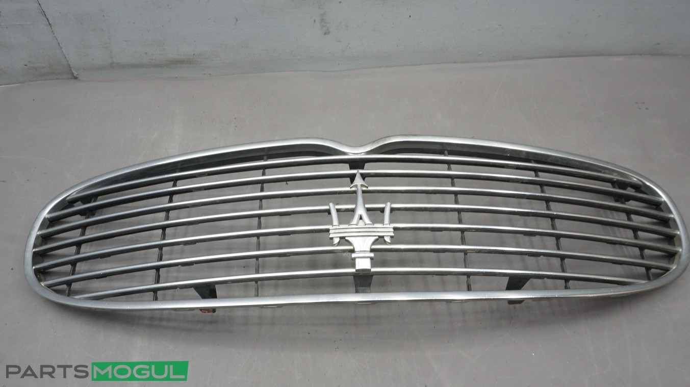 2003–08 Maserati Quattroporte M139 Front Bumper Center Grill Grille 67874400 OEM