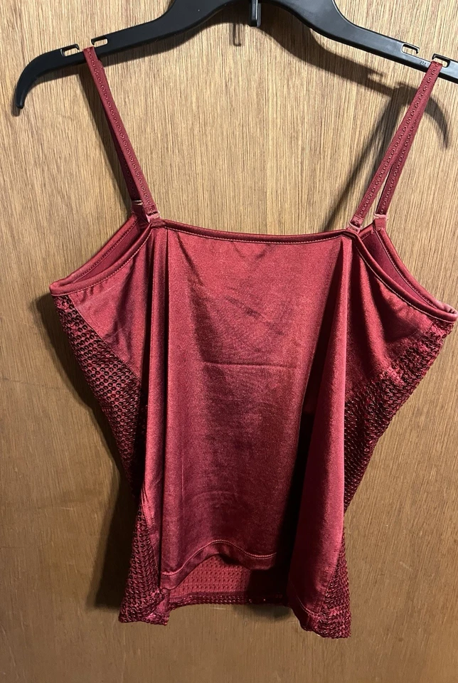 Camisa modeladora de lantejoulas vermelhas com sutiã embutido -38D - Imagem 4 de 4