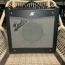 Fender Mustang I Black V.2 70W Electric Musical Instrument Guitar Amplifier