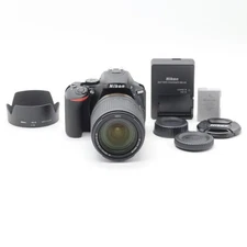 Nikon D5600 18-140 VR Lens kit 645834